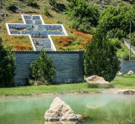 Сандански- Рупите-Мелник -Роженски манастир-Златолист